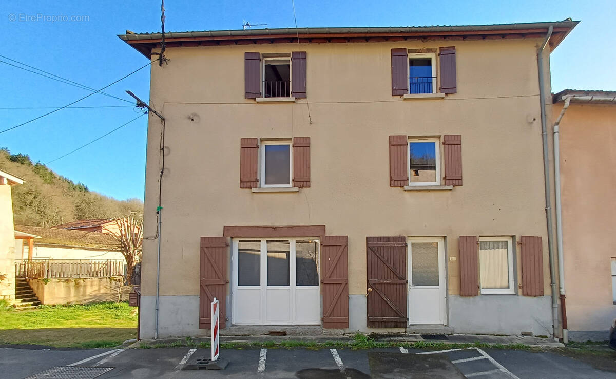 Maison à AUBUSSON-D'AUVERGNE