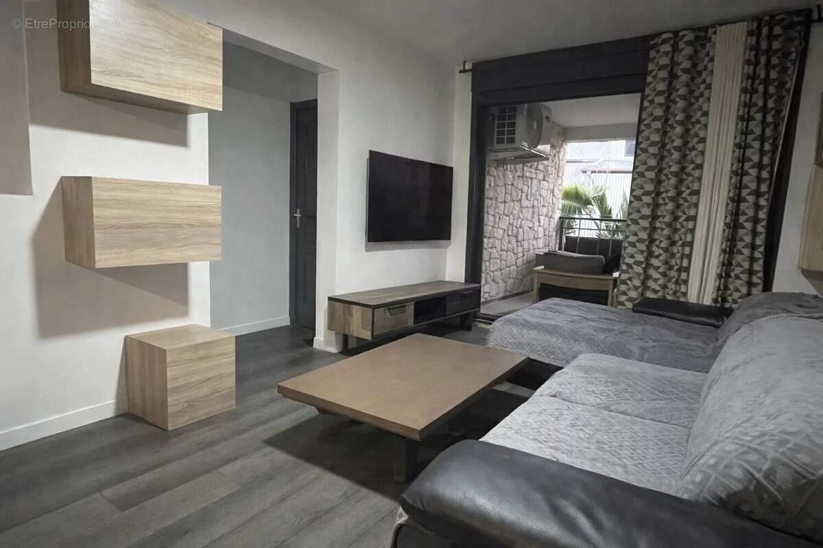 Appartement à SAINT-DENIS