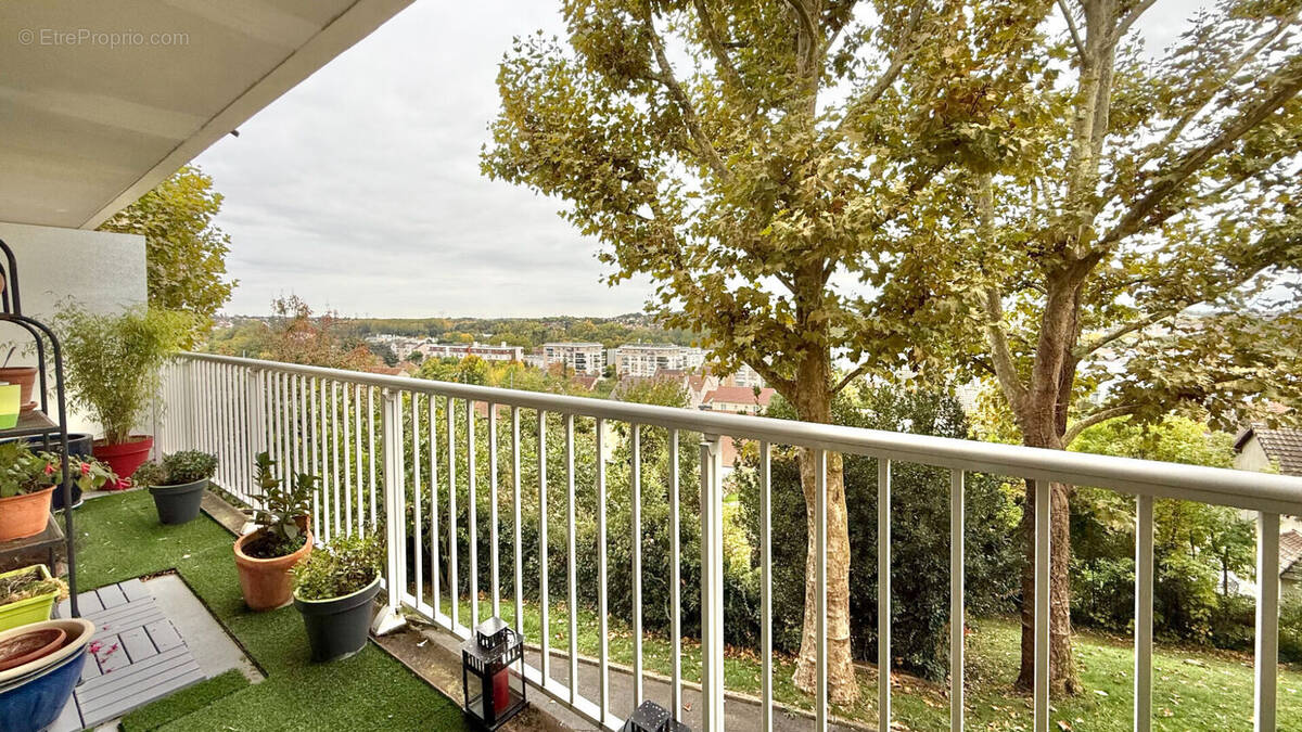 Appartement à CORBEIL-ESSONNES