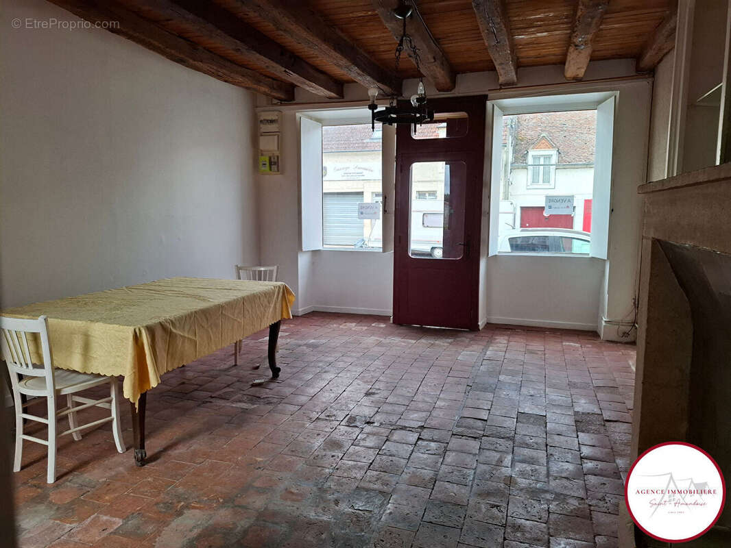 Maison à BRUERE-ALLICHAMPS