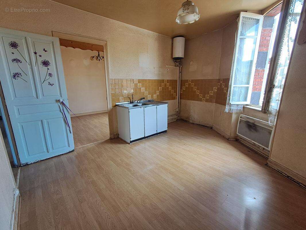 Appartement à MASSIAC