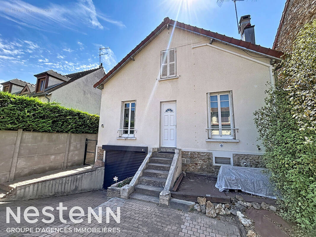 Maison à LIMEIL-BREVANNES