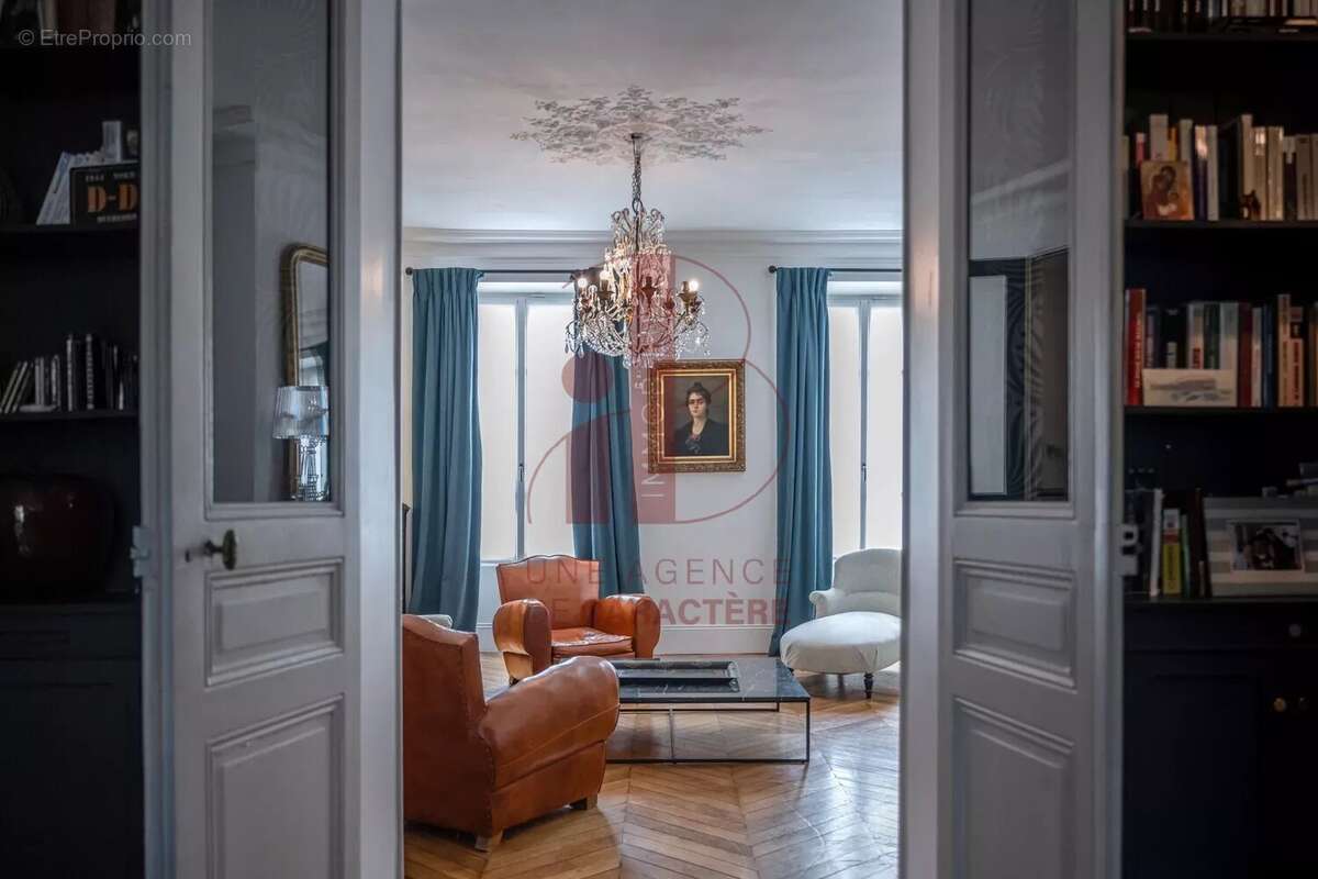 Maison à FONTAINEBLEAU