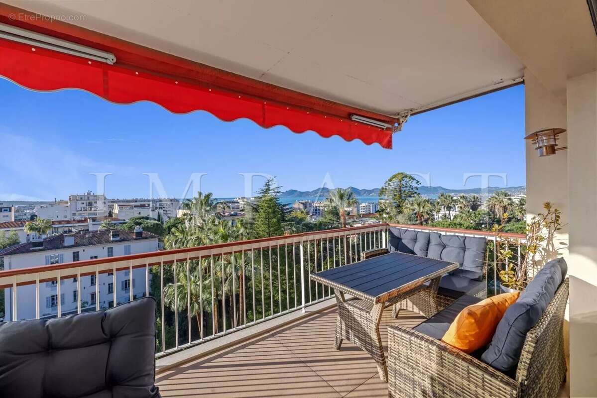 Appartement à CANNES