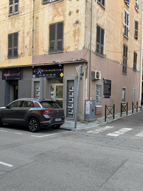 Commerce à CORTE