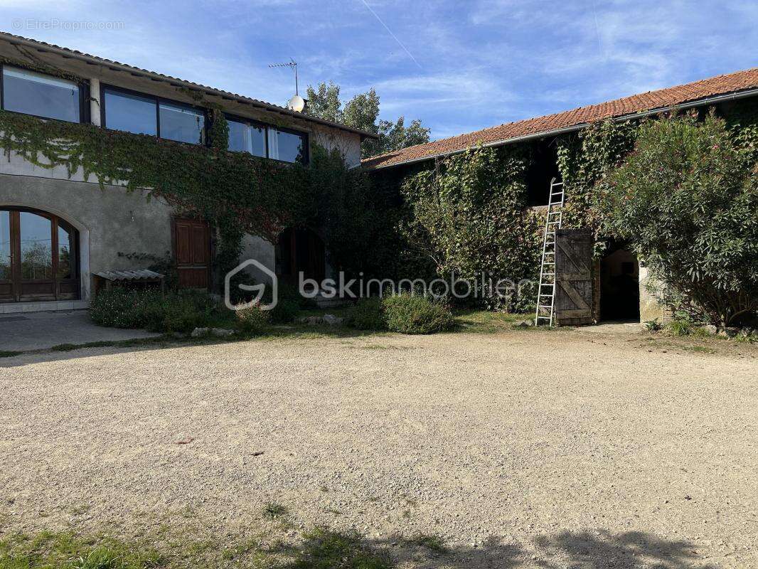 Propriete equestre de 14 hectares - photo 19