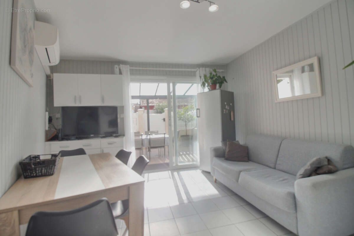 Maison à VALRAS-PLAGE