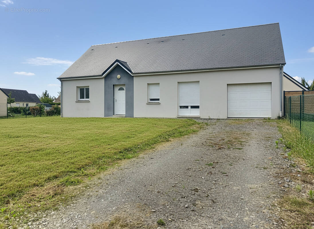 Maison à DANGY