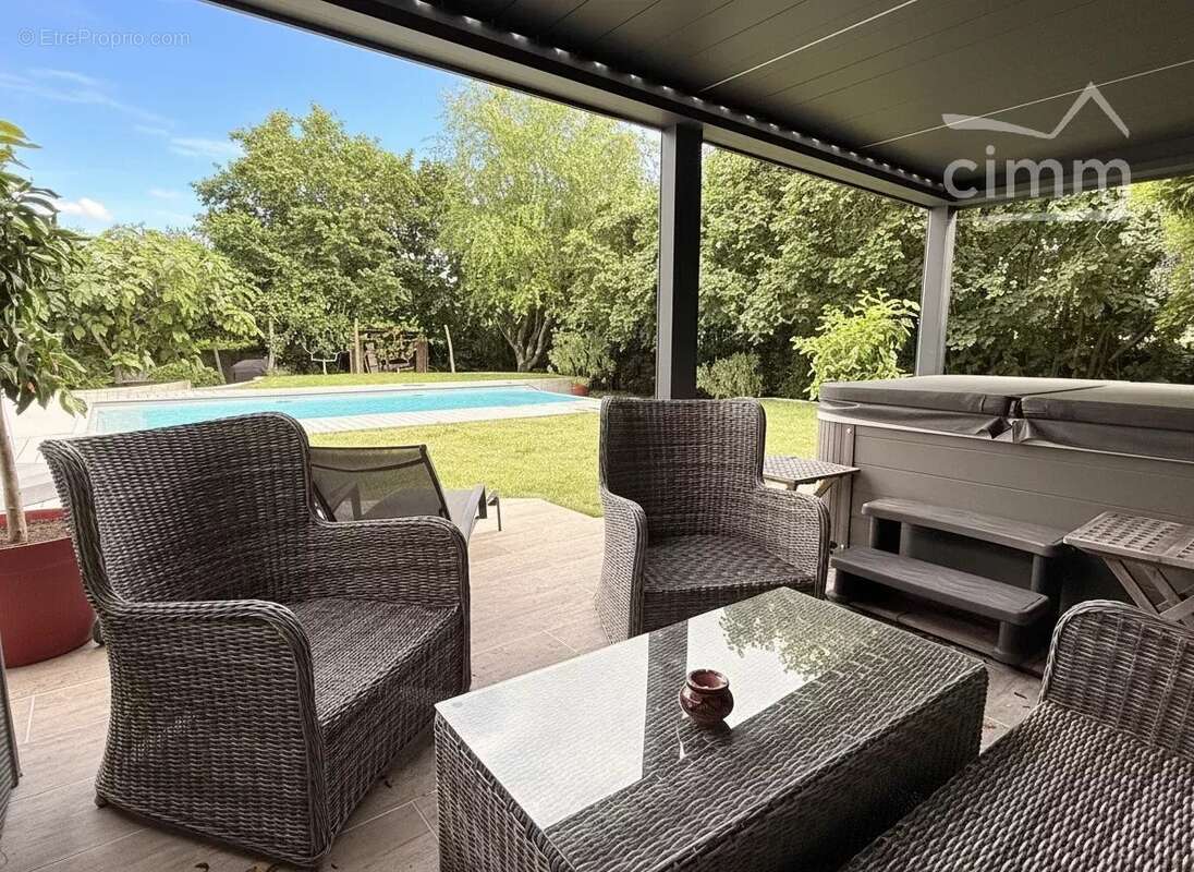 Maison familiale 193 m² avec piscine à débordement – 6 chambres – blois centre-ville - photo 2