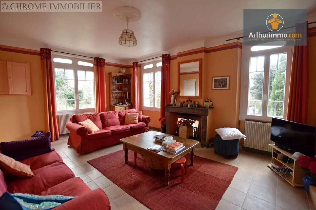 Maison à LOUBES-BERNAC