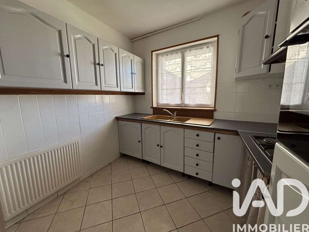 Photo 2 - Maison à TOURNON-SAINT-MARTIN