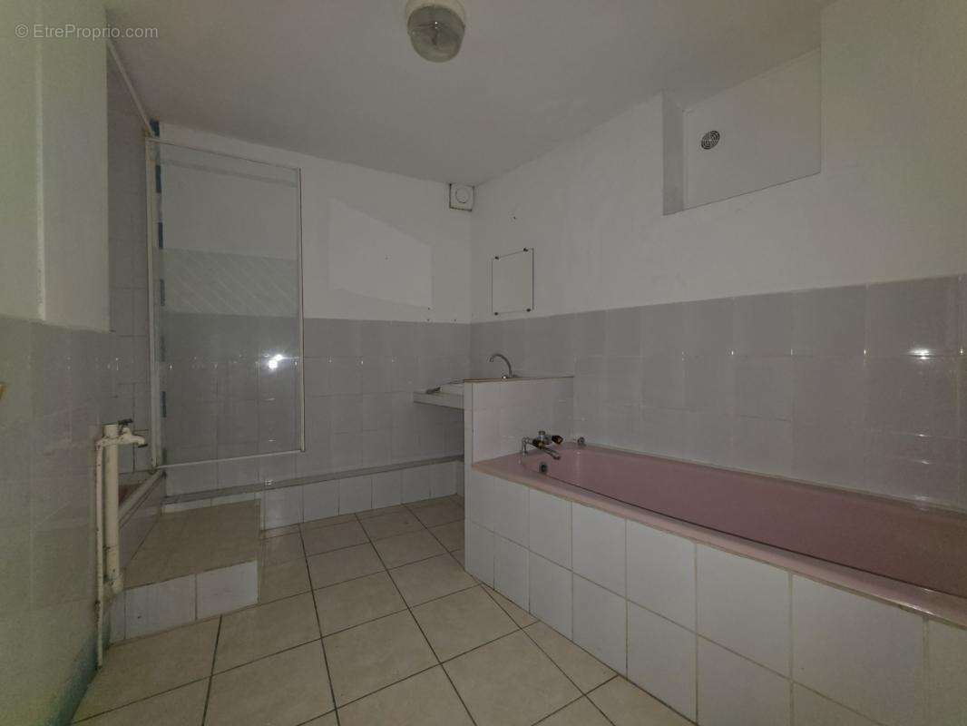 Maison à CATILLON-SUR-SAMBRE