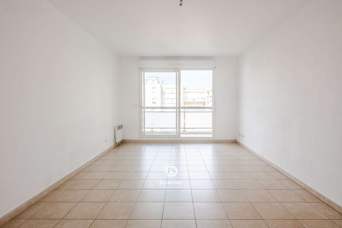 Appartement - terrasses - parking -  chutes-lavie 13004 marseille - photo 2