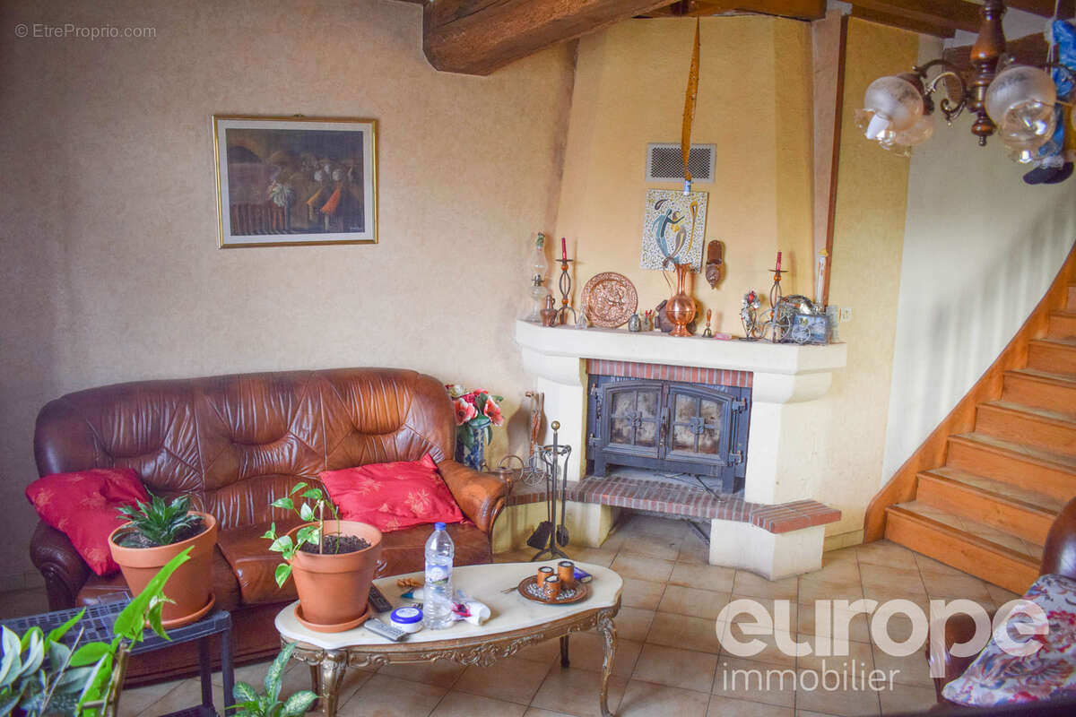 Maison à SAINT-GERMAIN-DES-CHAMPS