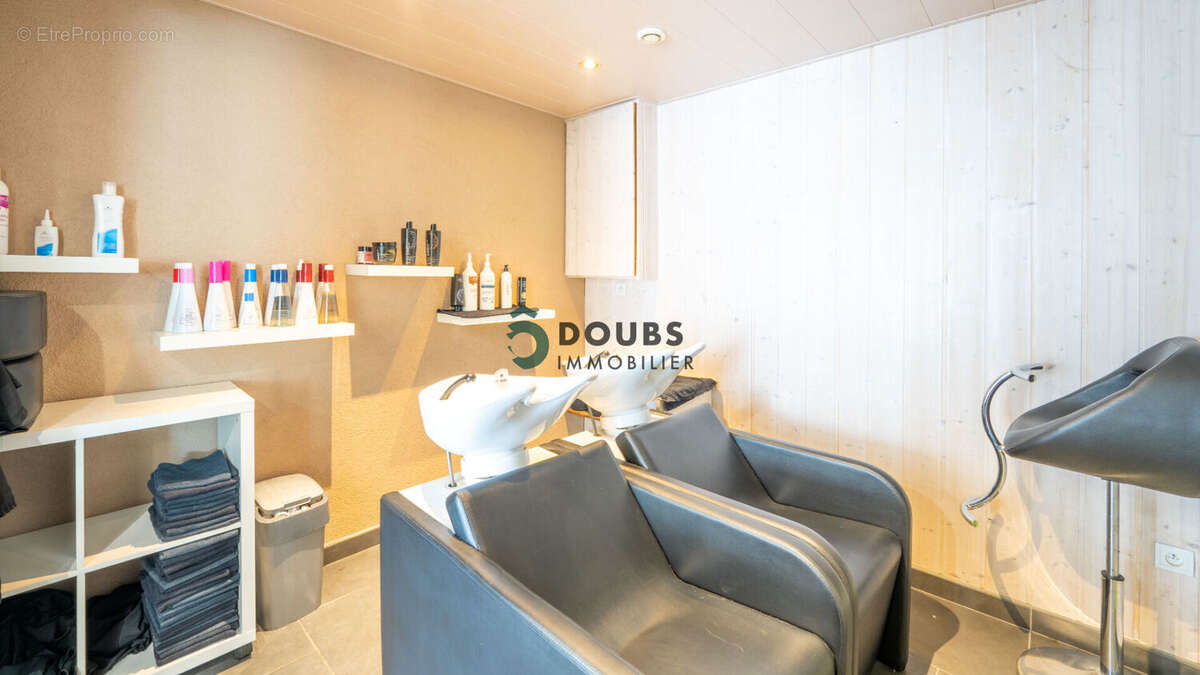 Commerce à LE RUSSEY