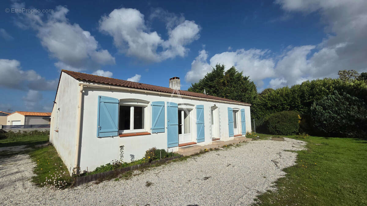 Maison à COMMEQUIERS