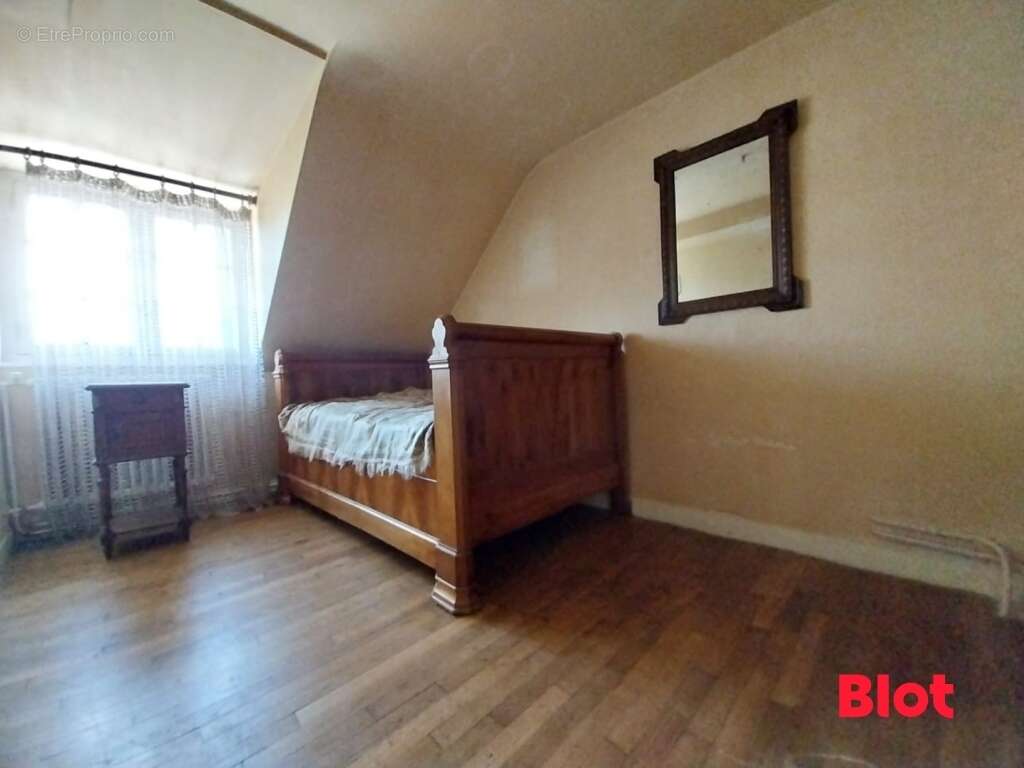 Maison à ERCE-EN-LAMEE