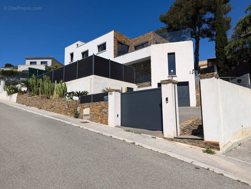 Maison à LA GARDE