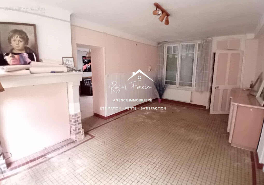 Séjour - Maison à YZEURES-SUR-CREUSE