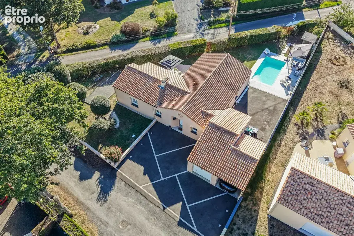 Maison Gorges 5 P . 4 Chs . 121.85 M² . T 883 M² . Garage . Piscine . Terrasses . Abri voiture - photo 5