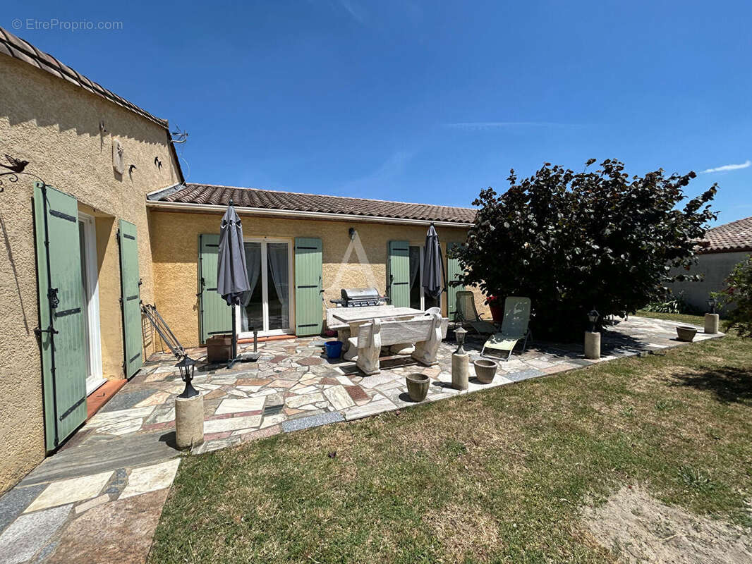 Maison à CAVANAC