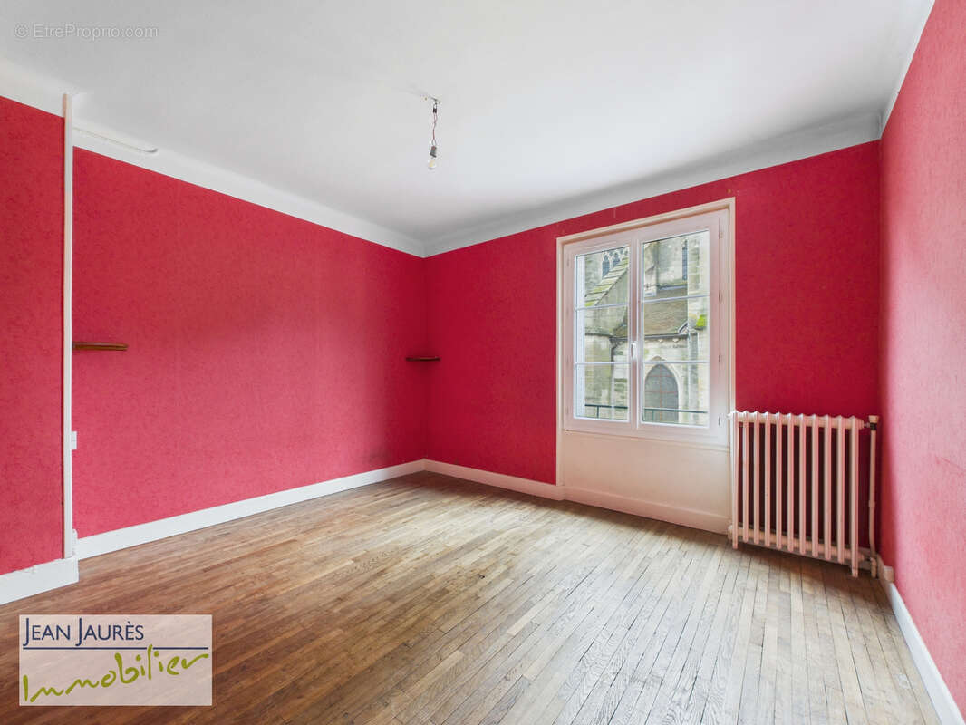 Brienne-le-Château   Immeuble Mixte avec Grand Appartement et Local Commercial - photo 4