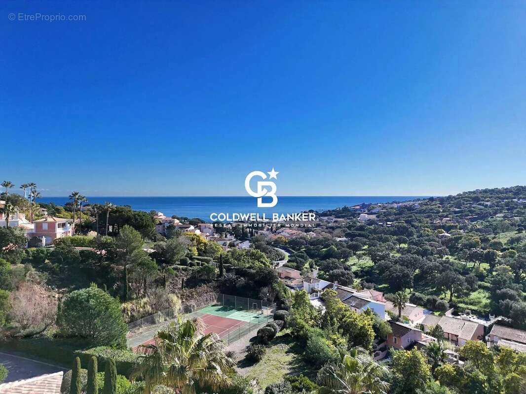 Maison à LES ISSAMBRES