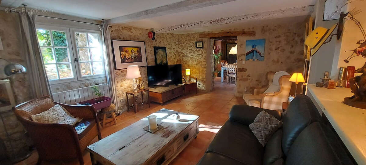 Maison à VILLECROZE