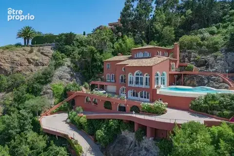 Maison 8 pièces 407 m² à vendre à Theoule-Sur-Mer (06590) - photo 2