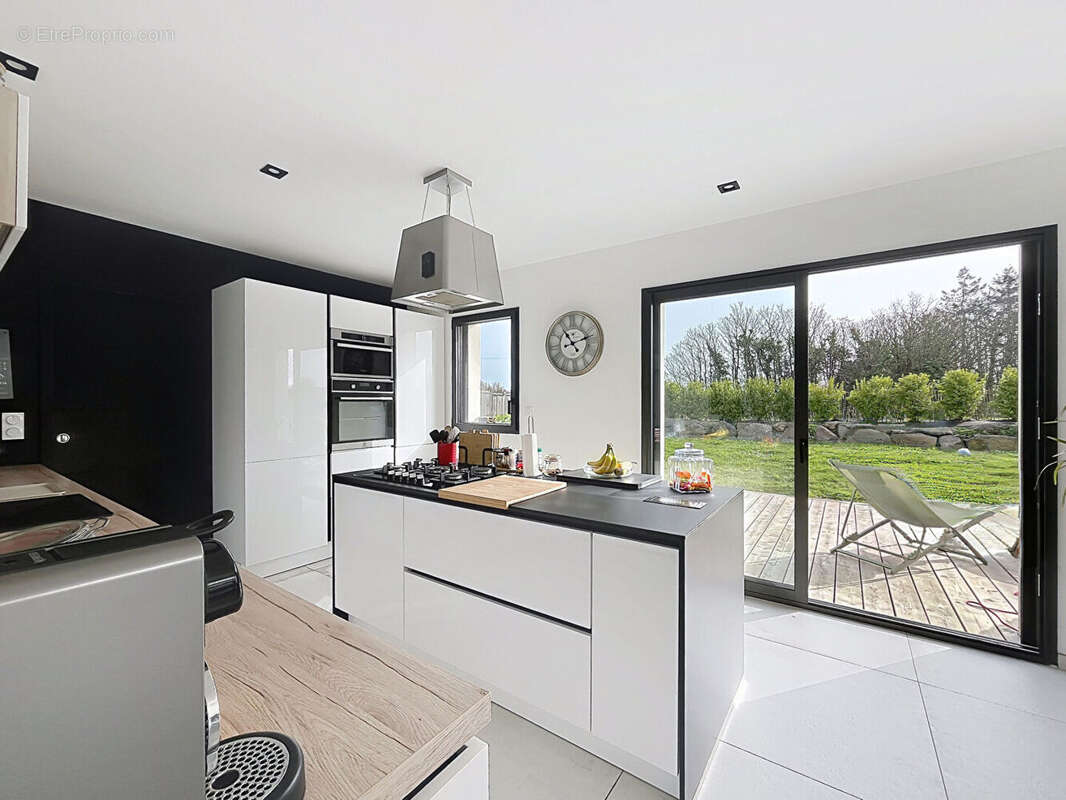 Maison à SAINT-MELOIR-DES-ONDES