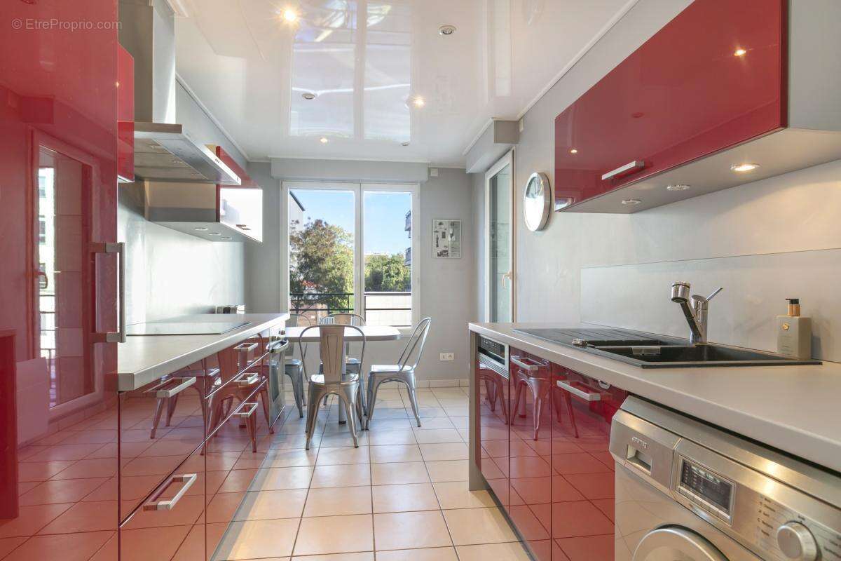 Appartement à ISSY-LES-MOULINEAUX