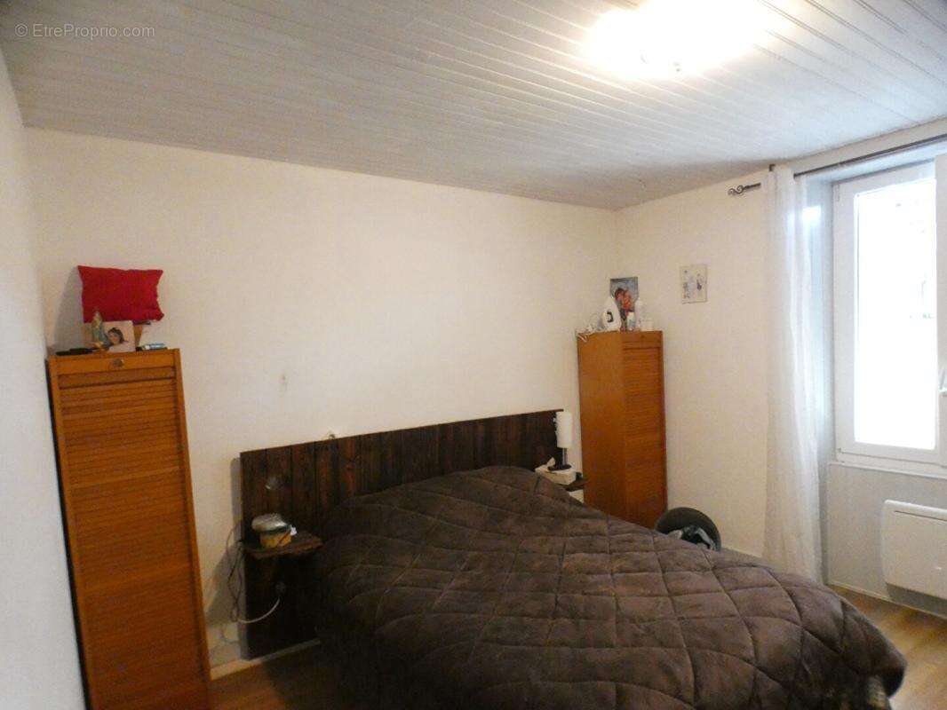 Maison avec 3 chambres entièrement rénovée, grange et four à pain - photo 6