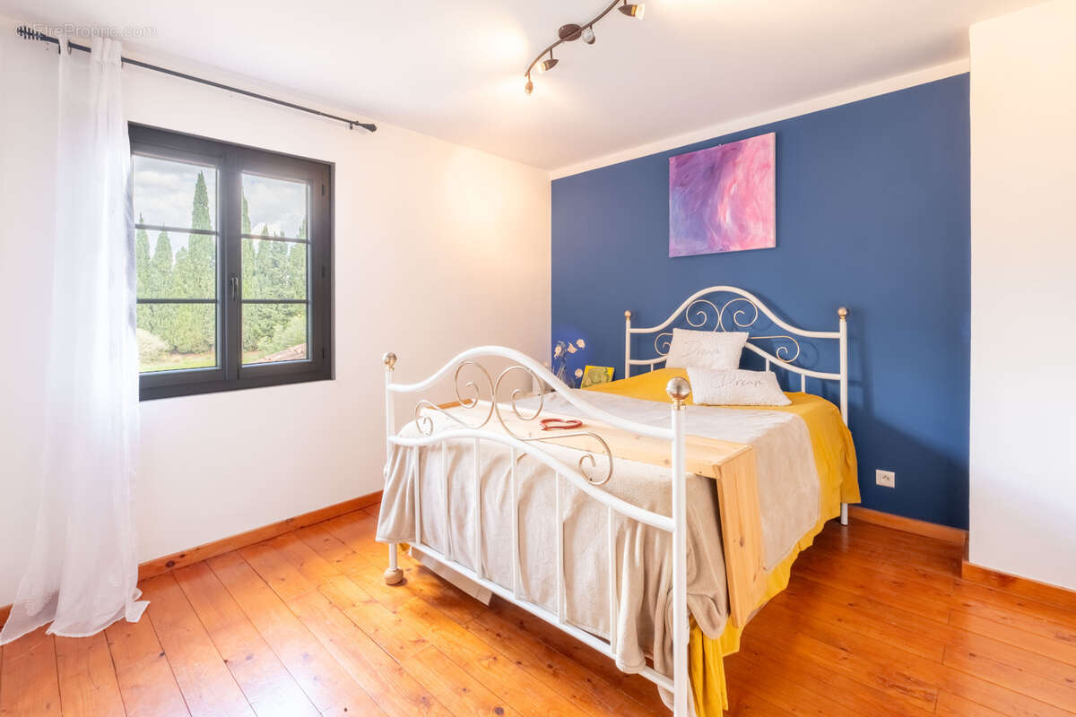 Maison à LORIOL-DU-COMTAT