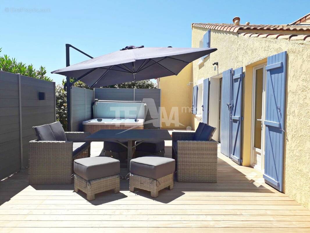 Maison à VIC-LA-GARDIOLE