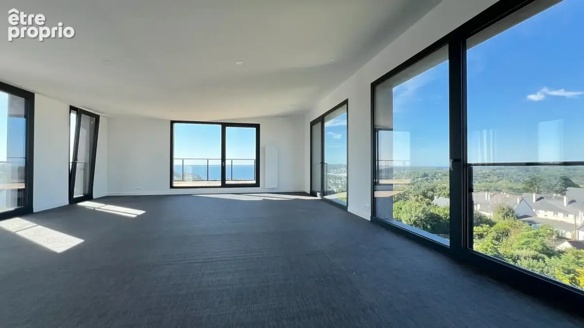 Département du Finistère (29) - À vendre : Crozon, centre-ville - Appartement penthouse T6 de 183 m² habitable avec vue panorami - photo 11