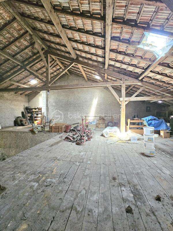 Maison à SEICHEPREY