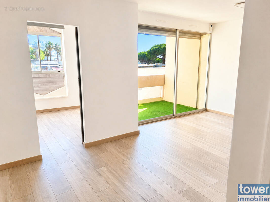 Appartement à MAUGUIO