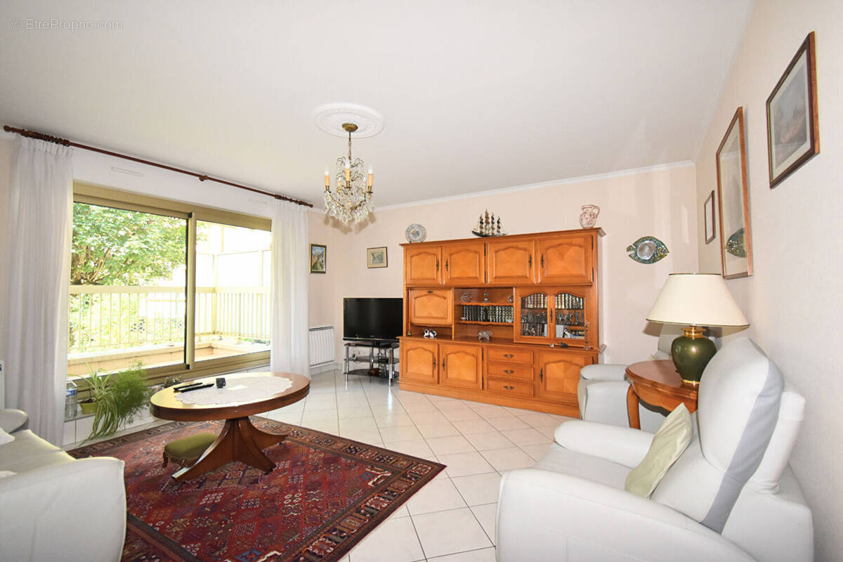Appartement à ASNIERES-SUR-SEINE