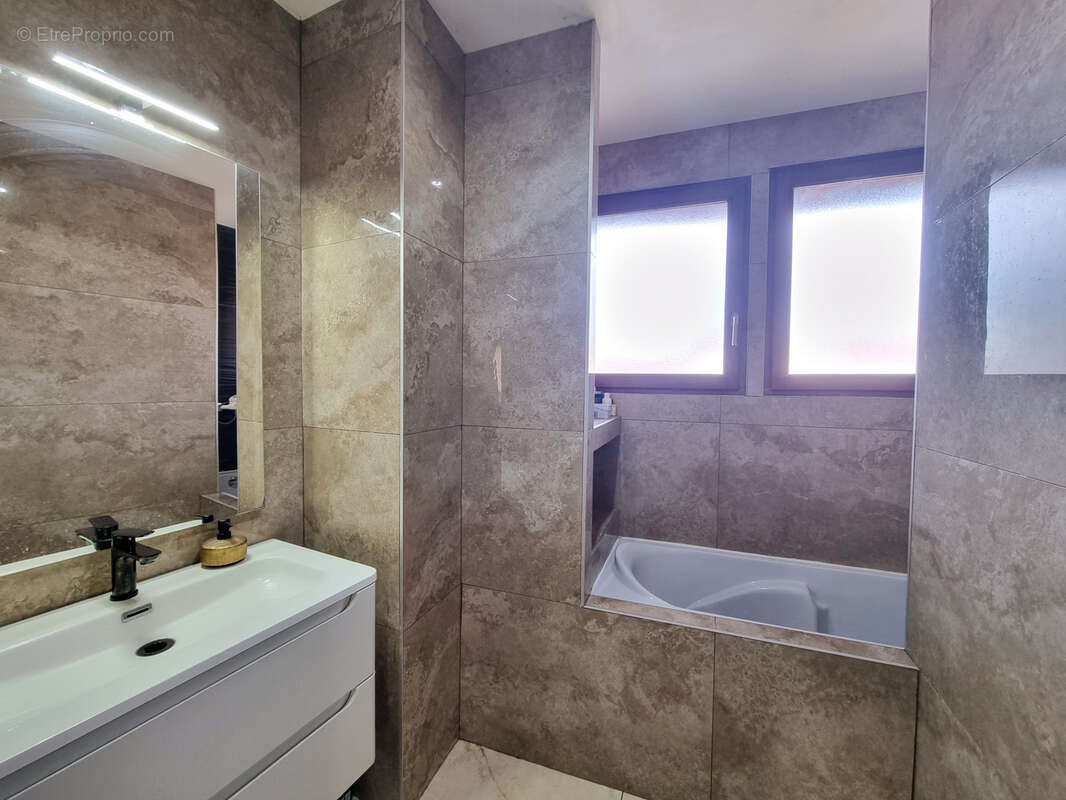 Maison à VILLEFRANCHE-SUR-SAONE