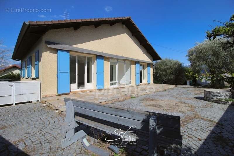 Maison à CHAPAREILLAN
