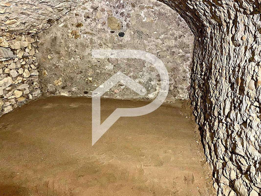 Maison à VINON-SUR-VERDON