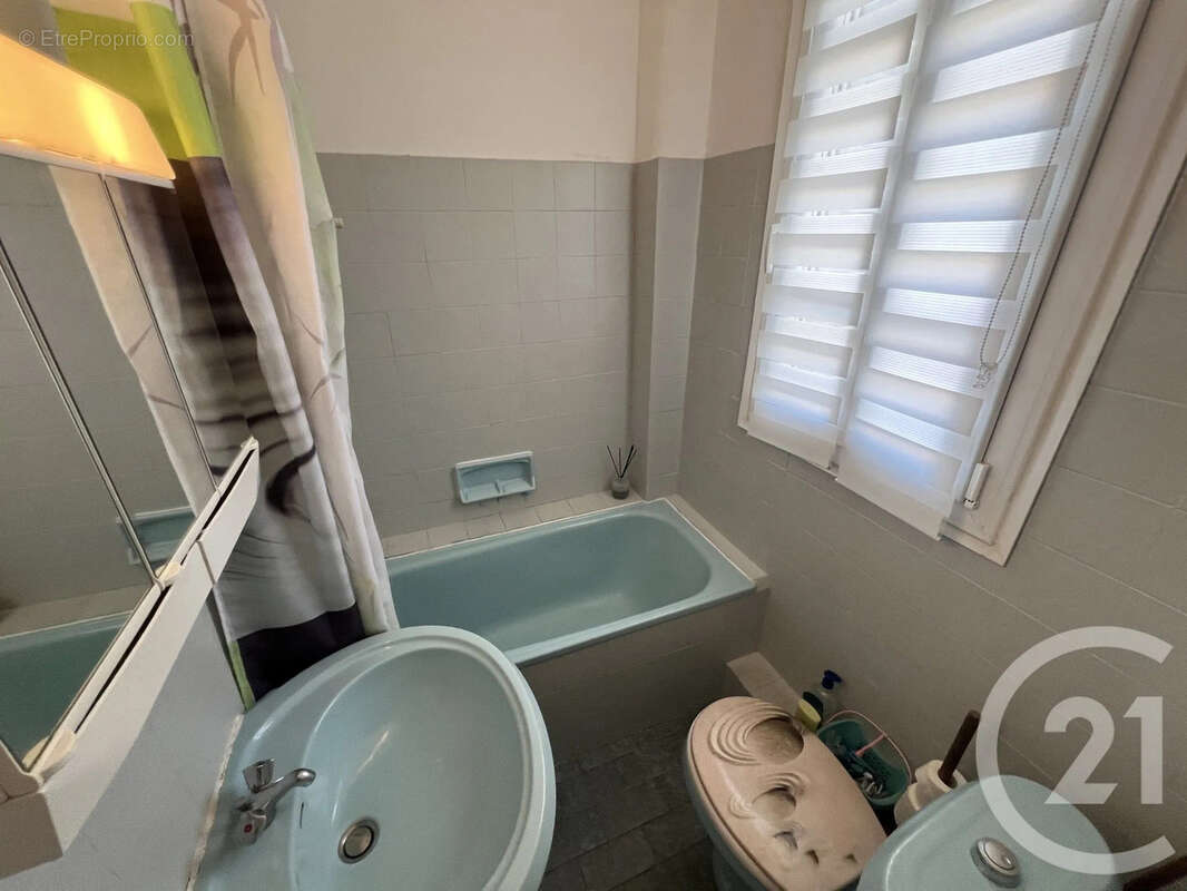 Appartement 33 m² à San-Martino-Di-Lota  - photo 7