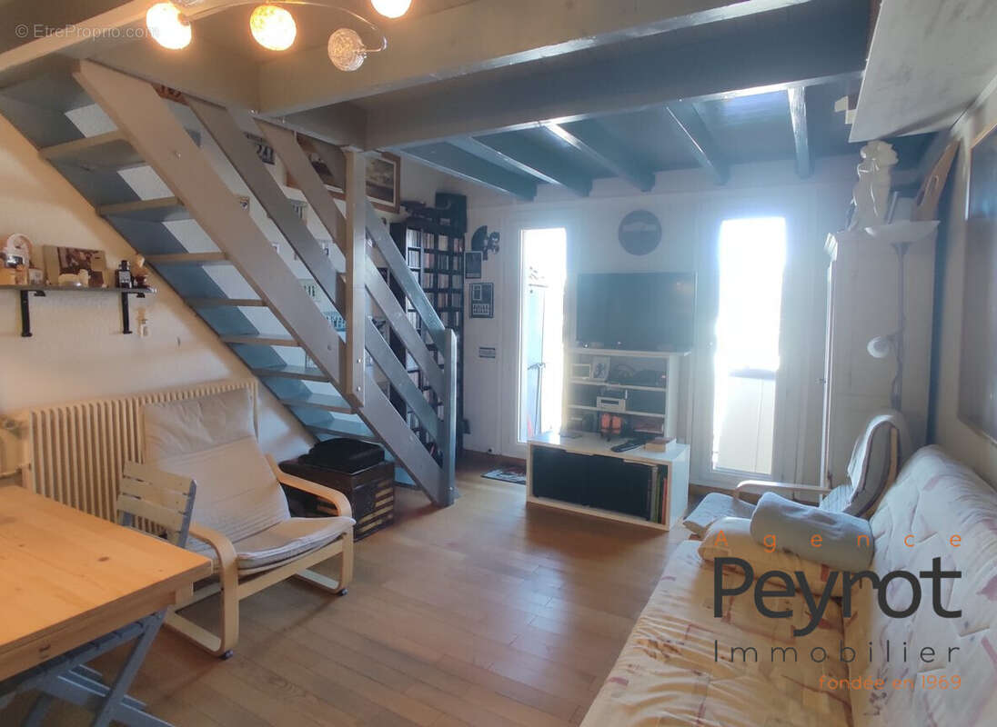 Appartement à LES ANGLES