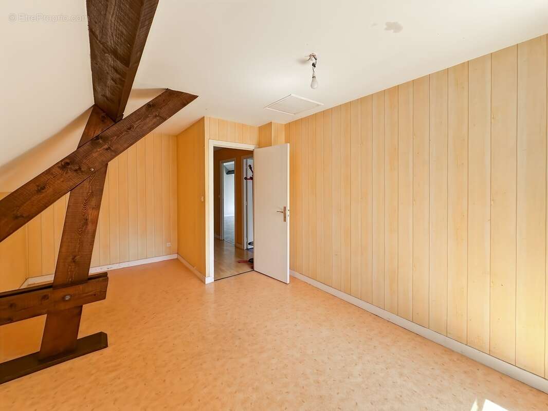 SOUPPES SUR LOING maison P5 de 126 m² sur sous-sol total - Terrain de 1096 m² - photo 13
