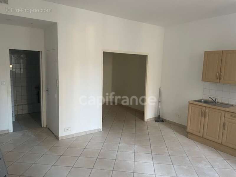 Appartement à MARSEILLE-7E