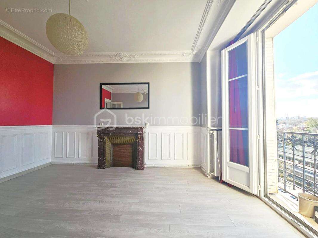 Appartement à ROSNY-SOUS-BOIS