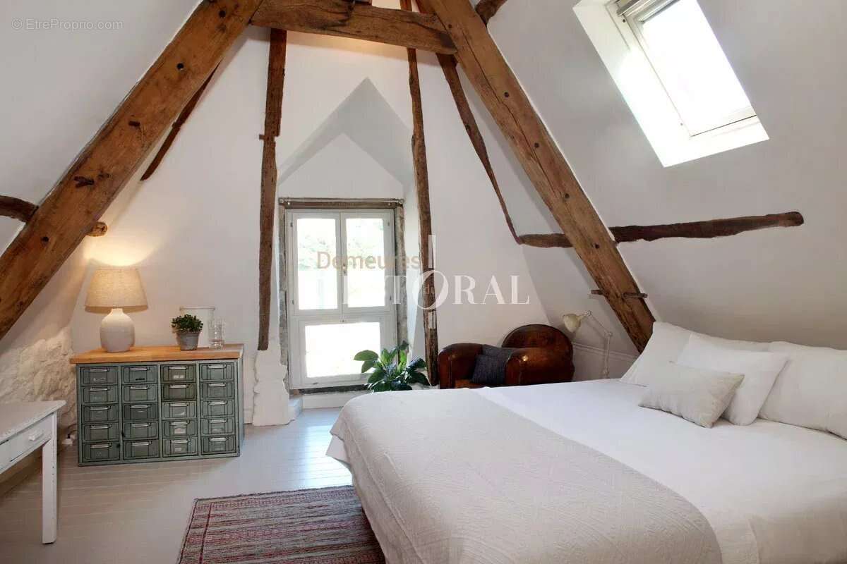 Maison d’hôtes d’exception au cœur de Guémené-sur-Scorff – Charme historique et raffinement contemporain - photo 17