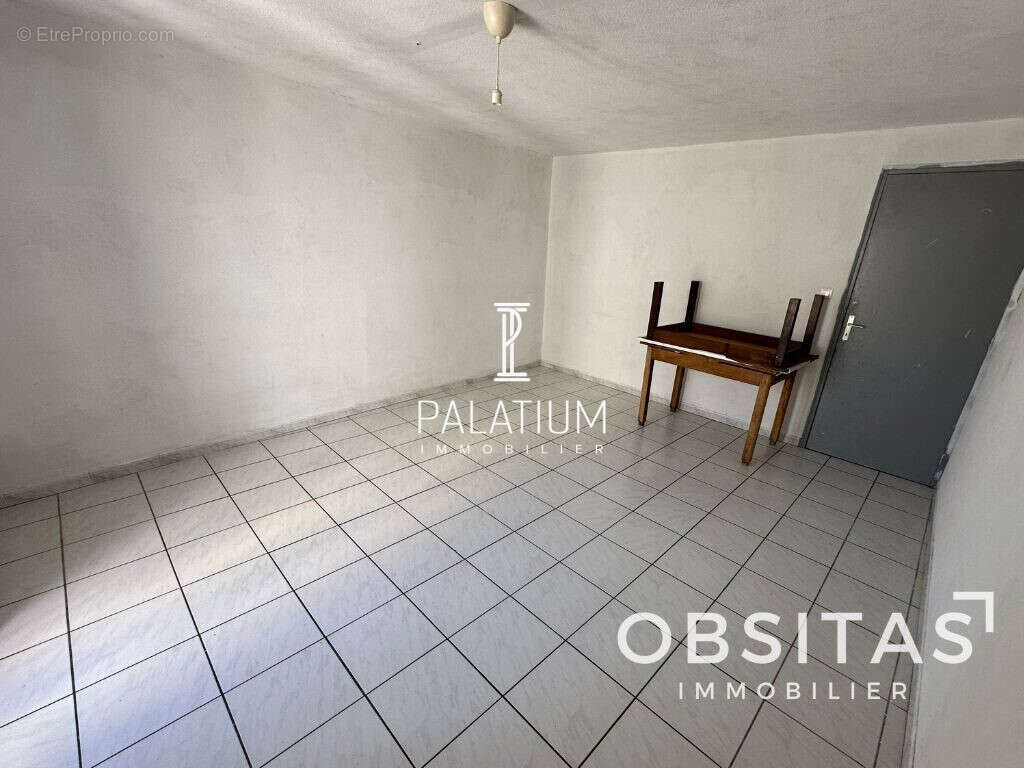 Appartement à FORCALQUIER