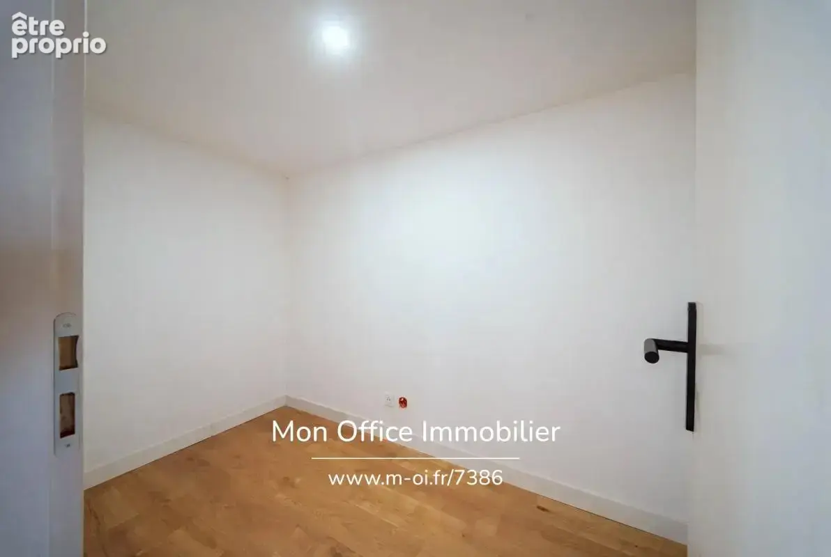 Référence : 7386-ASA - Appartement 3 pièces avec mezzanine dernier étage - photo 9