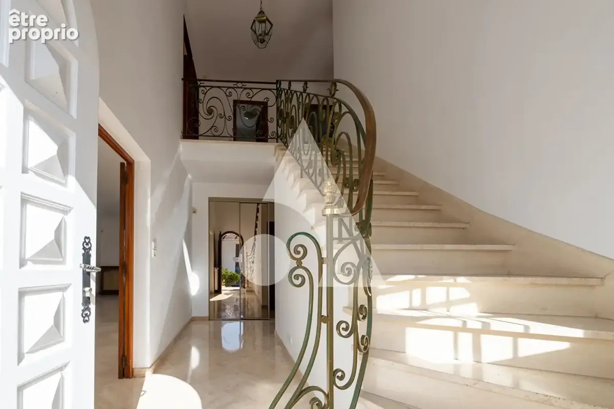 Ormesson Sur Marne, Belle maison familiale 8 pièces de 170 m2 - photo 4